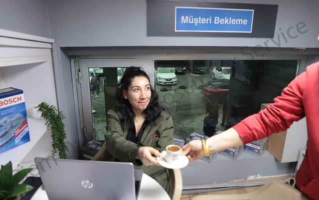 Aracınız Servisteyken Konfor ve Sıcak Kahve Molası
